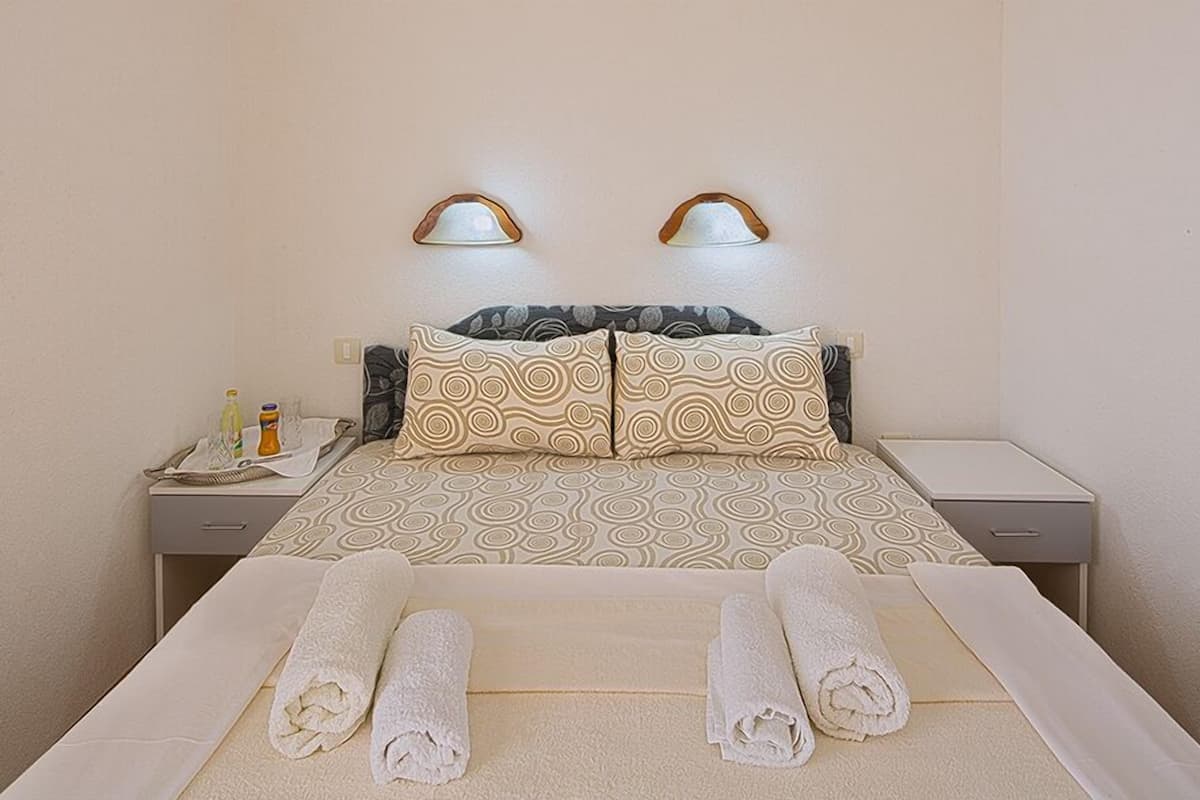 1 habitación, minibar, escritorio y sistema de insonorización