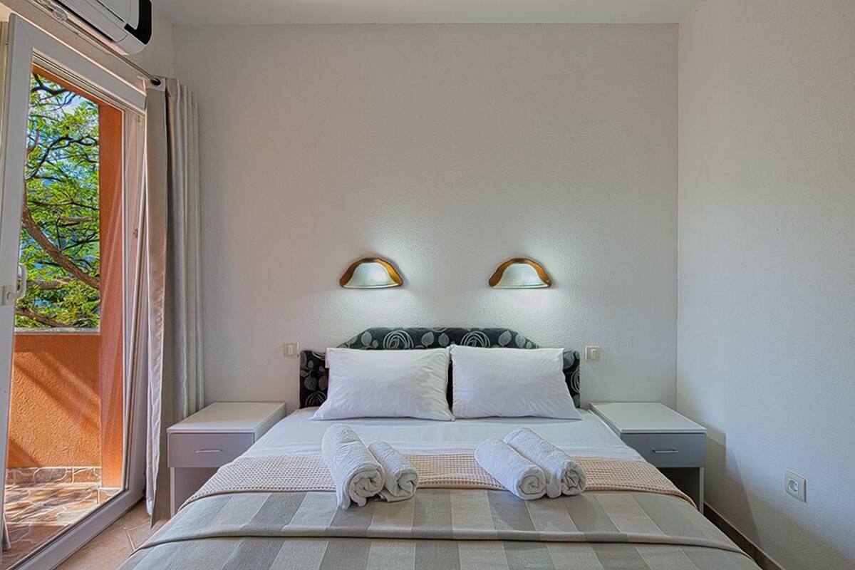 1 habitación, minibar, escritorio y sistema de insonorización