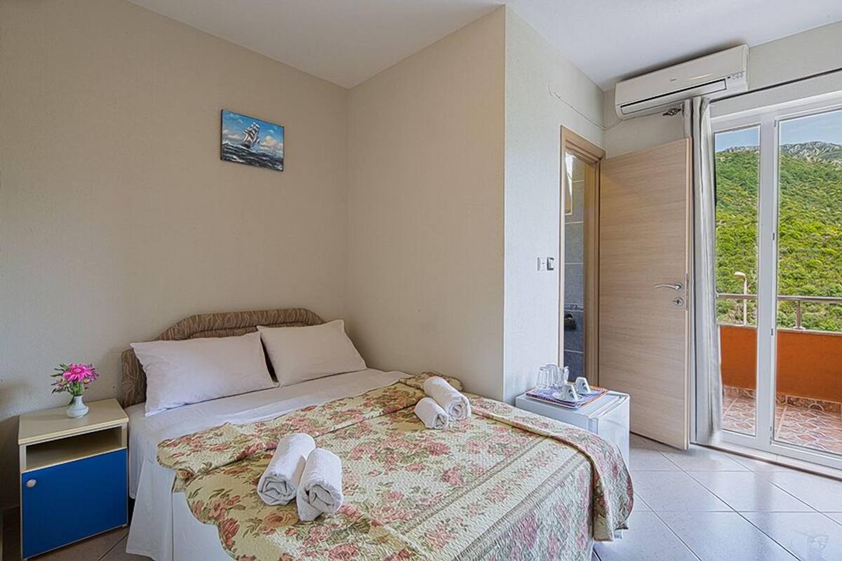 1 habitación, minibar, escritorio y sistema de insonorización