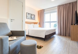 Comfort Apartment | 2 bedrooms, premium bedding, laptop workspace, blackout drapes