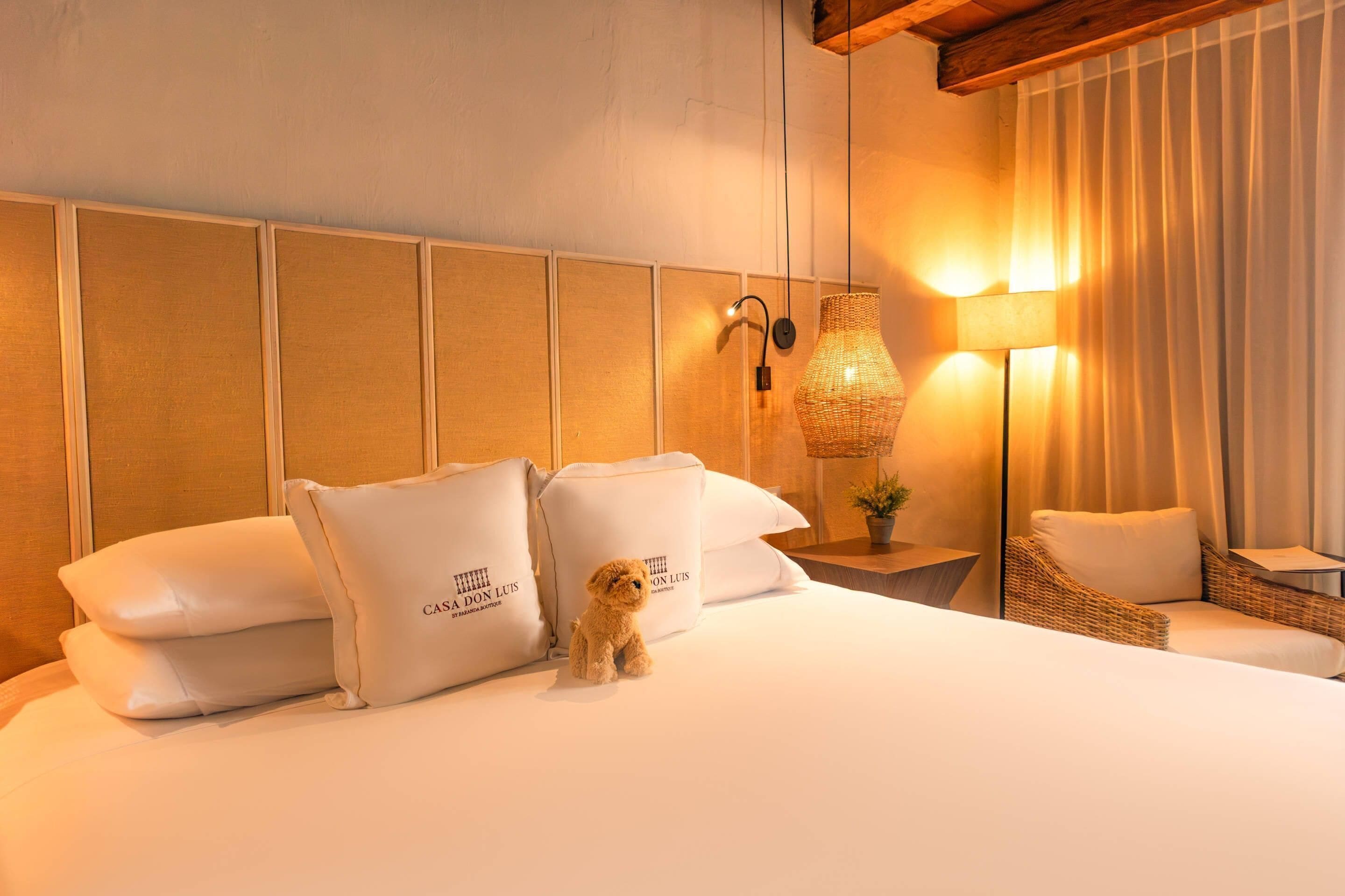 Habitación, 1 cama King size, para no fumadores | Ropa de cama hipoalergénica y caja de seguridad en la habitación 