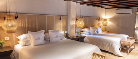 開放式套房, 多張床, 非吸煙房 | 低過敏寢具、客房內保險箱、遮光布/窗簾、隔音