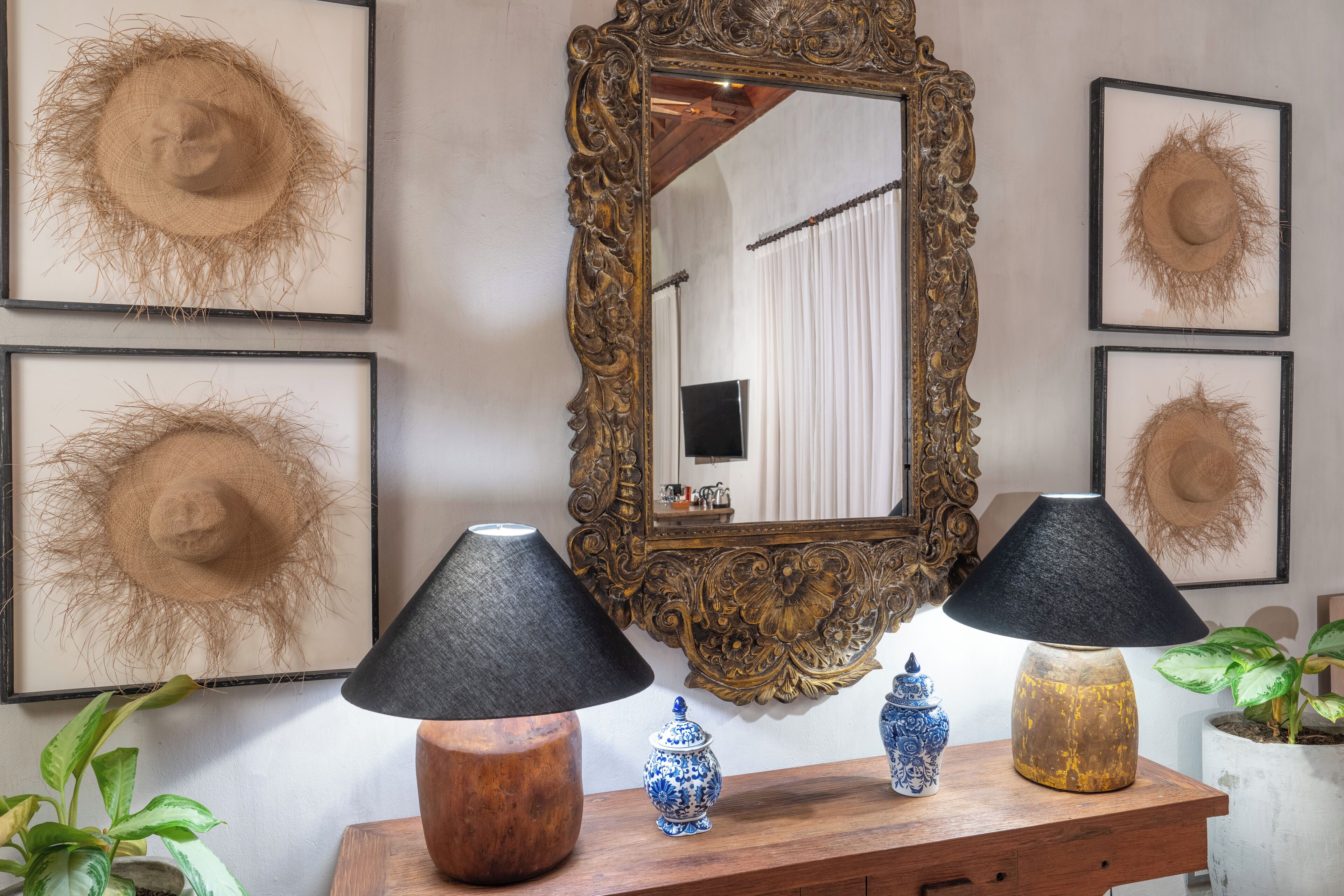 suite, 1 bedroom, non smoking, balcony | 1 bedroom, hypo-allergenic bedding, in-room safe, blackout curtains