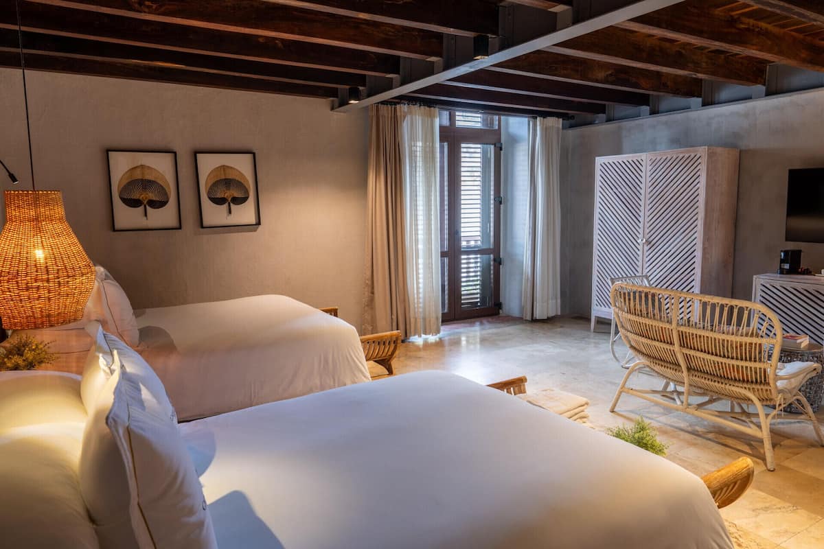 1 quarto, roupas de cama antialérgicas, cofres nos quartos