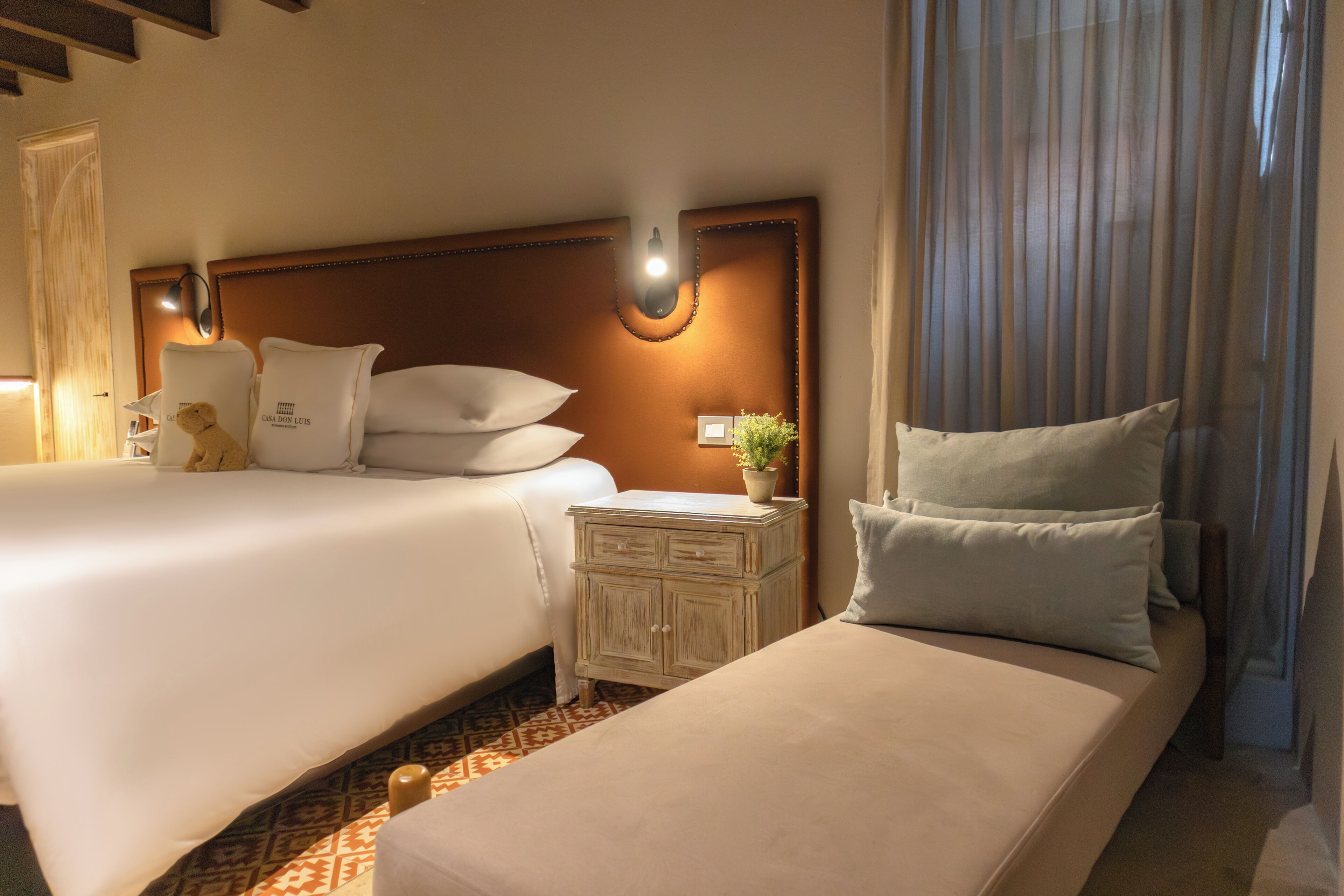 Studio Suite, 1 King Bed, Non Smoking, Balcony | Hypo-allergenic bedding, in-room safe, blackout drapes, soundproofing