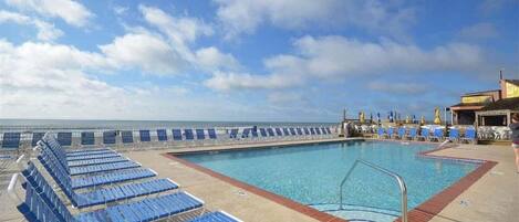 Innenpool, beheizter Pool