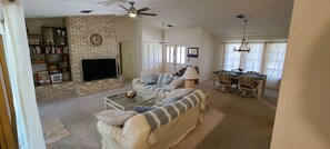 Smart-TV, Videospiele, Bücher