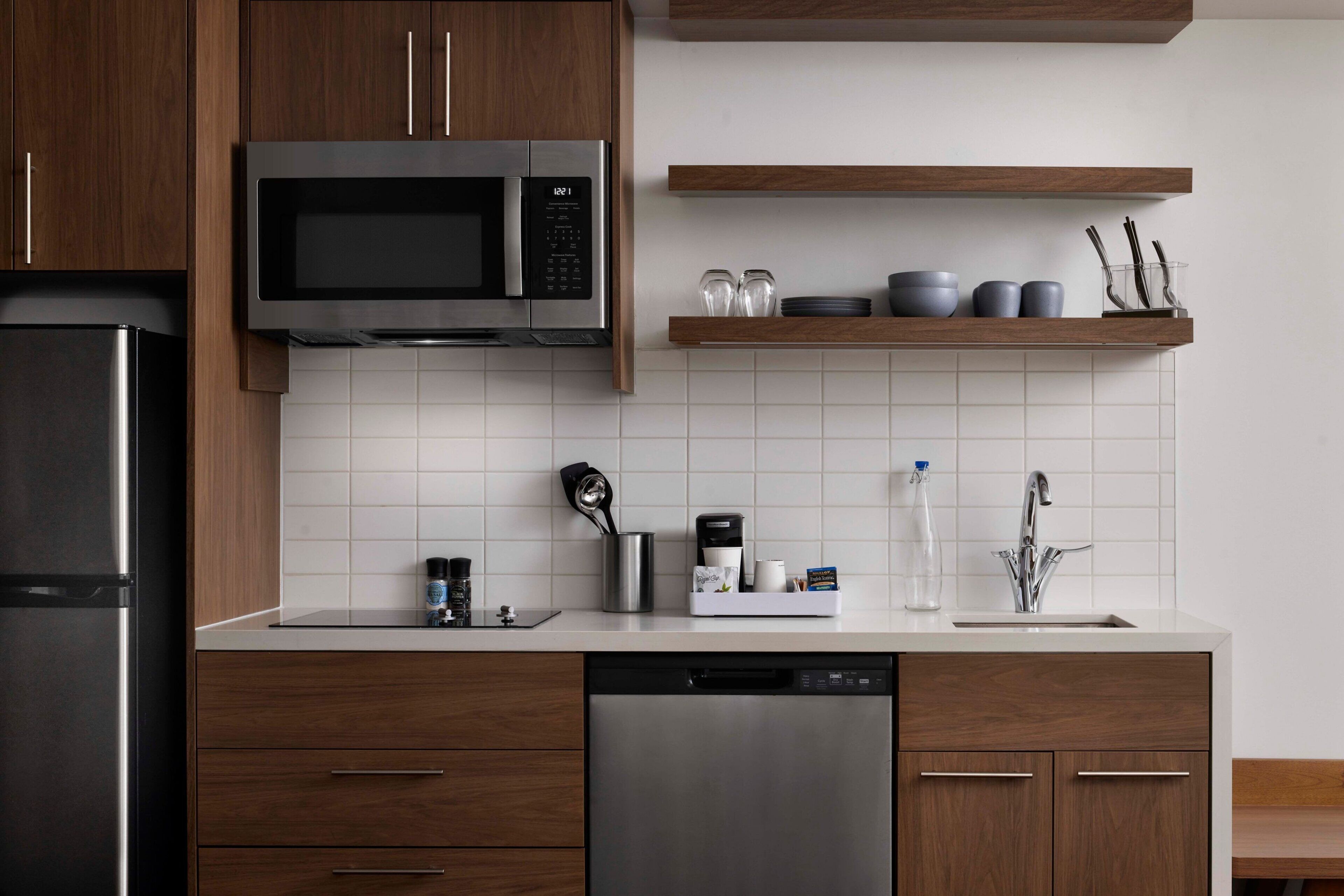 studio, 1 king bed with sofa bed (mobility accessible, transfer shower) | private kitchen | coffee/tea maker