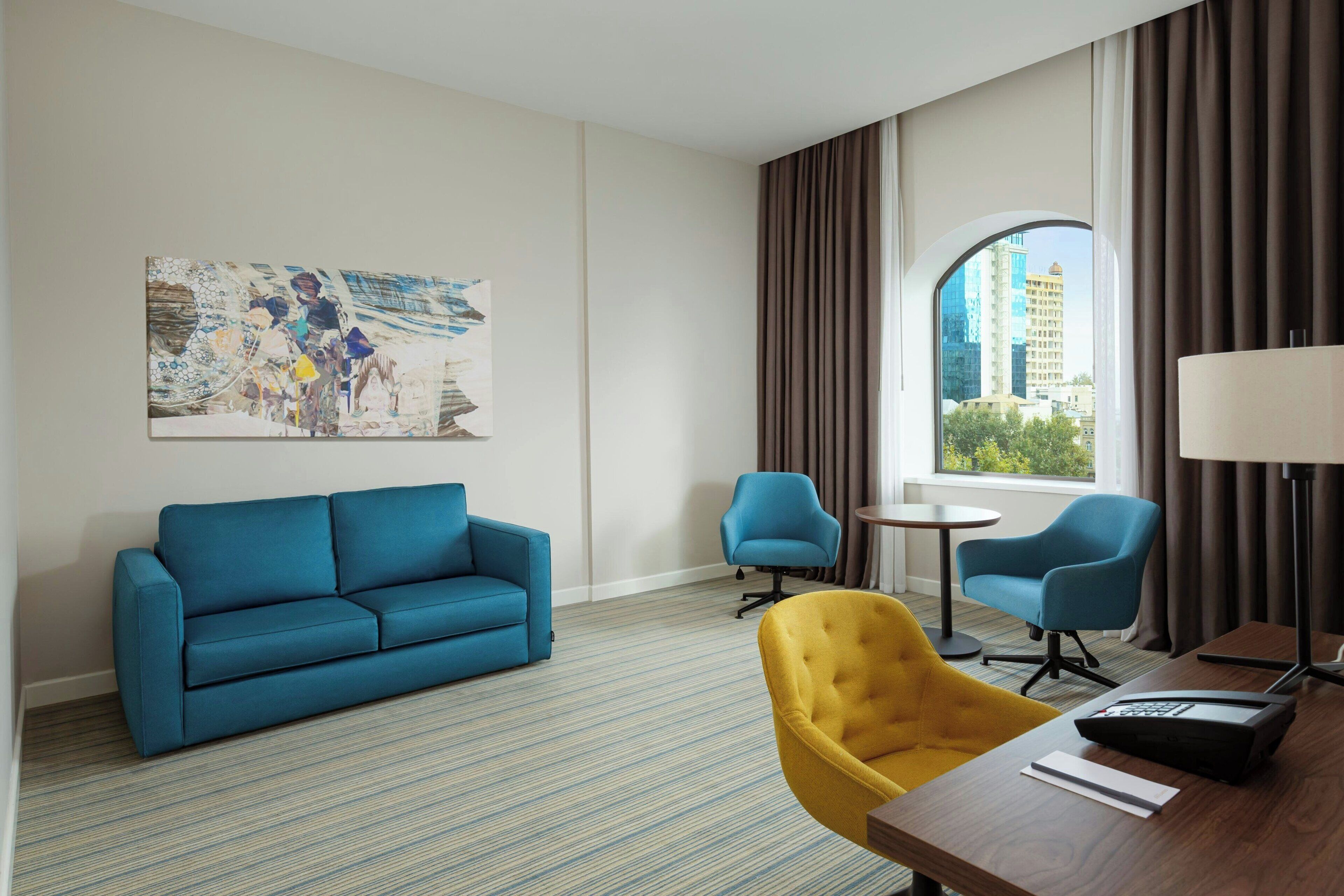 junior suite, 1 king bed | 1 bedroom, premium bedding, minibar, in-room safe