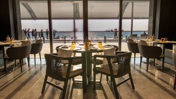 Daily buffet breakfast (EUR 33 per person)