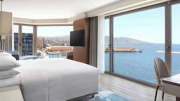 Junior Suite, 1 Double Bed, Sea View | Premium bedding, minibar, in-room safe, desk