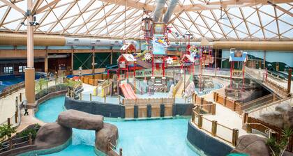 Tree top home in Massanutten Resort in great location next to slopes