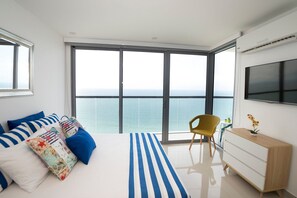 2 slaapkamers, een strijkplank/strijkijzer, beddengoed