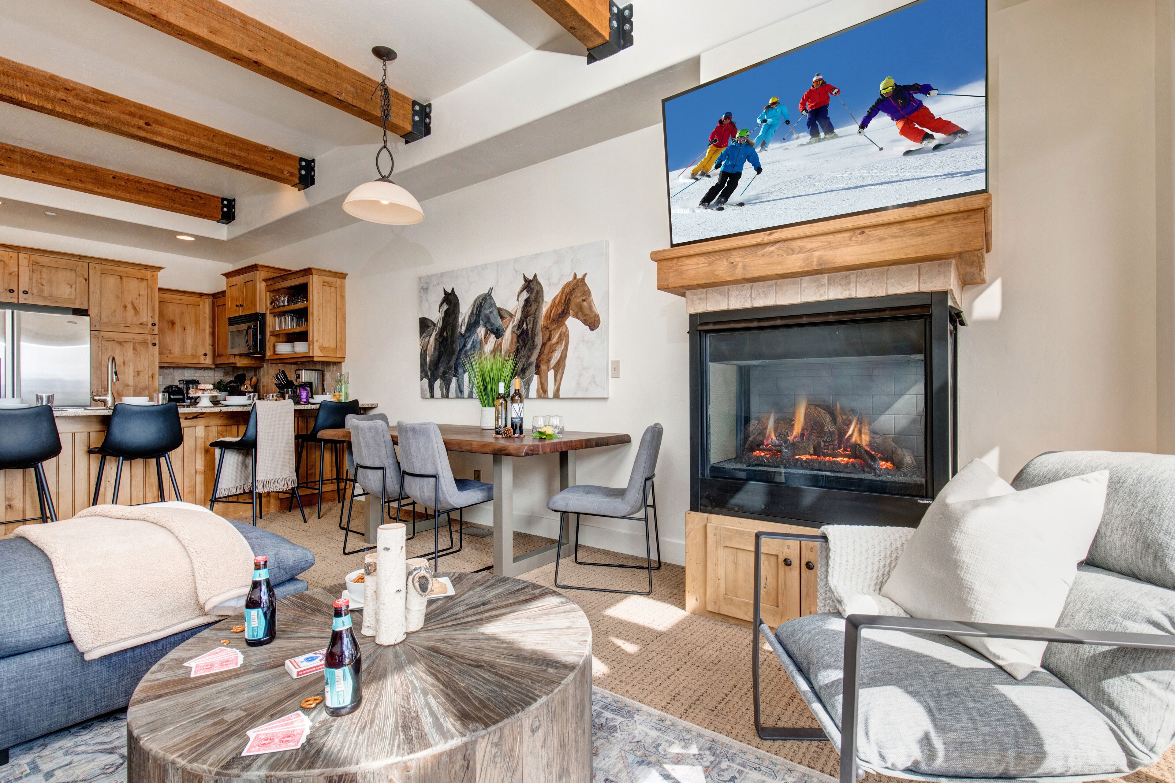 Stunning Nature Preserve & Mountain Views - Newpark Village + Hot tub at Park City Newpark Trail