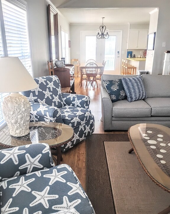 Private Dock - Intercoastal Waterway Views: 5 Bedrooms, 4 Baths, Large Porch! - Ocean Isle Beach, NC