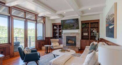 The Victoria Downtown | Prime Downtown Location | Pet Friendly