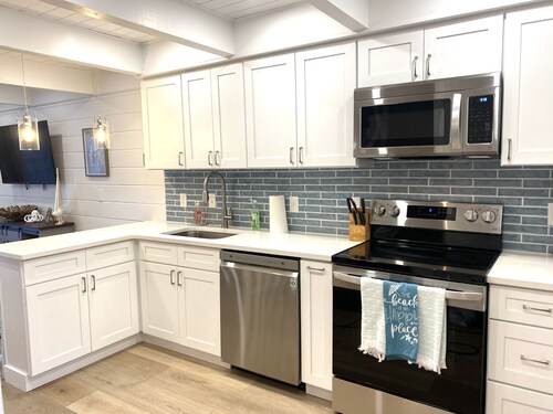 Remodeled for Summer '21 Townhouse by the Sea