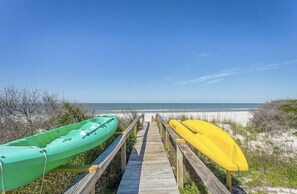 Accommodatie ligt op het strand, strandlakens