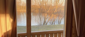 Chata pri jazere 1 - Lake side cottage