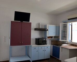 Fridge, oven, toaster