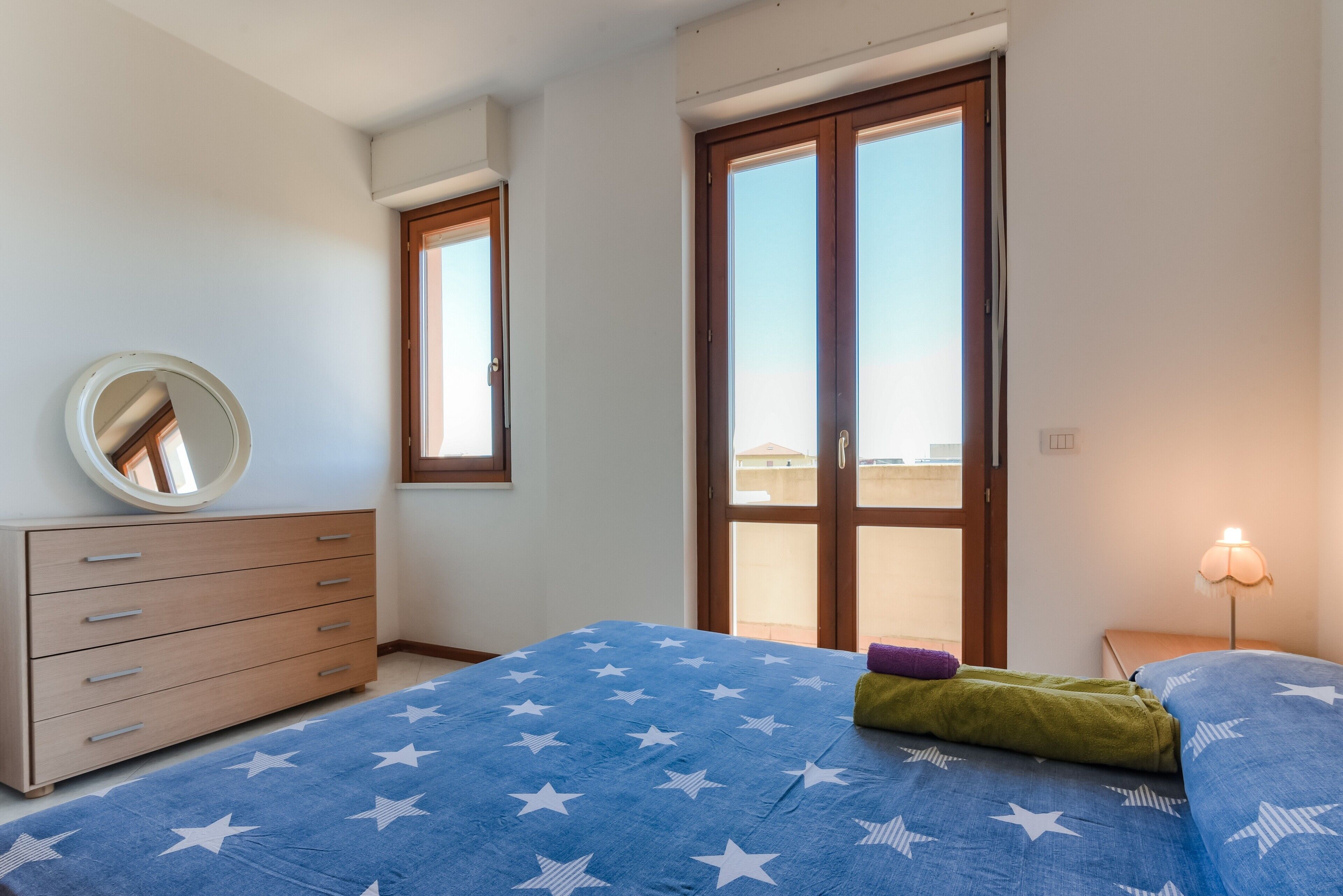 1 chambre, fer et planche à repasser, Wi-Fi gratuit, draps fournis