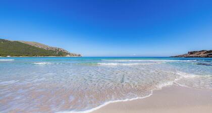 Vacation Apartment Casa Laura with Wi-Fi, Balcony & Garden