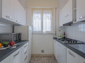 雪櫃、洗碗機、廚房用具/餐具/器皿