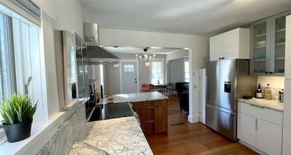 Charming Downtown CB Home with Amazing Access
