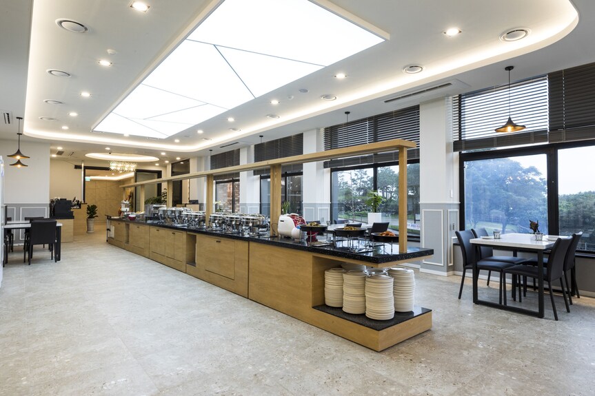 Casaloma Hotel Seogwipo 早餐餐廳真實照片