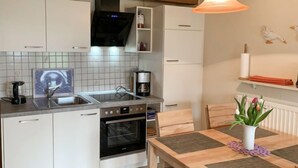 Uklassifisert bilde, 4 av 16, knapp