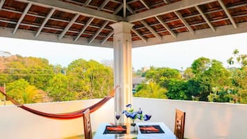 Luxury Double Room | Living area