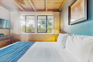 2 bedrooms, iron/ironing board, Internet, bed sheets