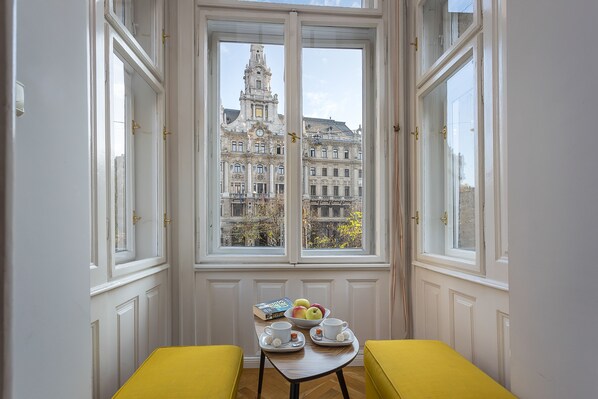 Appartement Luxe | Coin séjour | Télévision à écran plat