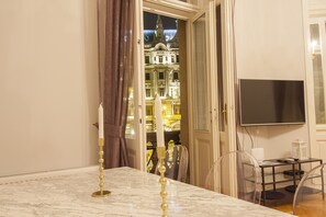 Appartement Luxe | Coin séjour | Télévision à écran plat