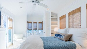 Unclassified image, 2 of 13, button - Seaside-rendezvous 29ers29-carriage (Santa Rosa Beach)