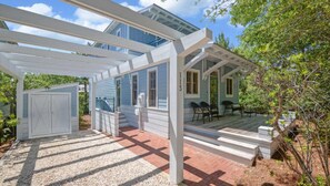 House, 3 Bedrooms | Exterior