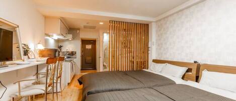 Chambre, non-fumeurs | Fer et planche à repasser, Wi-Fi gratuit, draps fournis