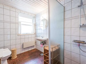 Bathroom - 4 Person Holiday Home in Norre Nebel (Norre Nebel)