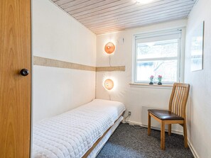 3 bedrooms, individually furnished - 4 Person Holiday Home in Norre Nebel (Norre Nebel)