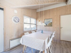 Dining - 6 Person Holiday Home in Henne (Henne)