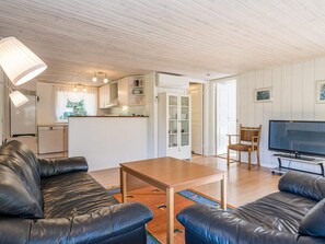 Spa treatment - 6 Person Holiday Home in Henne (Henne)