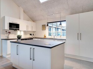 House | Private kitchen - Holiday Home in Nørre Nebel (Norre Nebel)