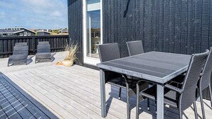 Outdoor dining - 4 Person Holiday Home in Hvide Sande (Hvide Sande)