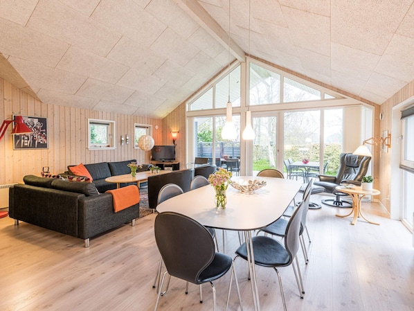 House | Interior - 6 Person Holiday Home in Blavand (Blavand)
