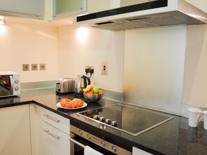 Fridge, microwave, oven, coffee/tea maker