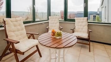 Cottage | Balcony