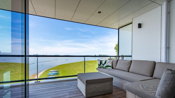 Balcony - Apartment in Veere With Lake Views & Marina (Kamperland)
