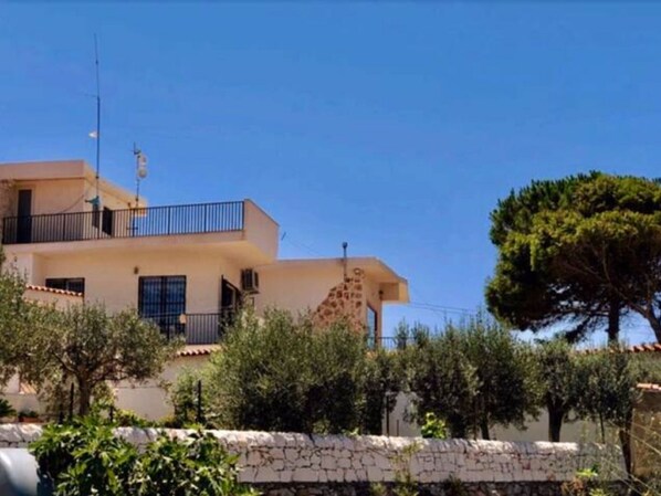 Exterior - Mystical Villa in Cava D'aliga With Private Swimming Pool (Scicli)