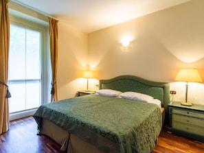 House | 2 bedrooms, individually furnished