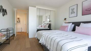 Apartment | 2 bedrooms, iron/ironing board